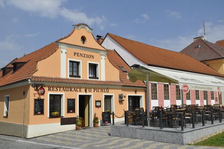 Vážení přátelé, kamarádi, návštěvníci, turisté a lázeňští hosté,